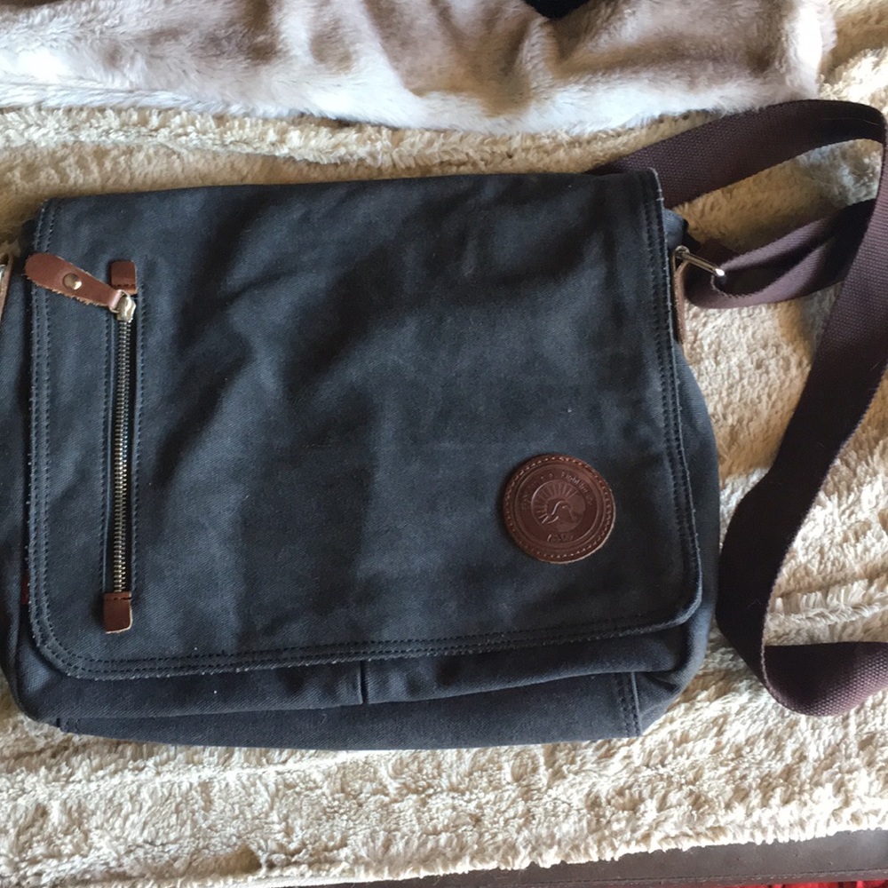Messenger bag